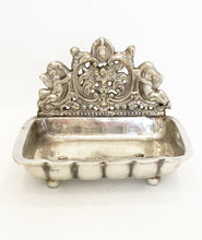 Load image into Gallery viewer, Soap Dish Antique

